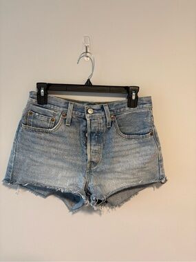 Levi’s 501 Original Cut-Off Denim Shorts Light Wash High Rise Frayed Hem Women’s